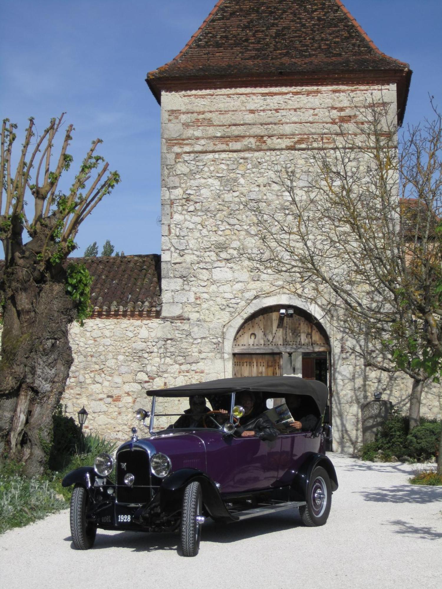 Logis Hotel Le Prince Noir Sérignac-sur-Garonne エクステリア 写真
