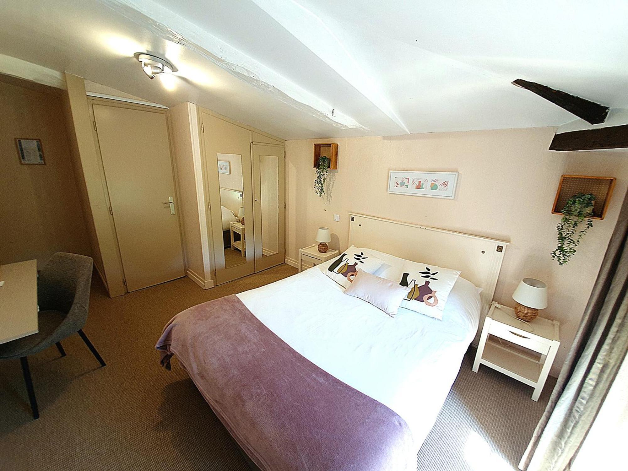 Logis Hotel Le Prince Noir Sérignac-sur-Garonne エクステリア 写真