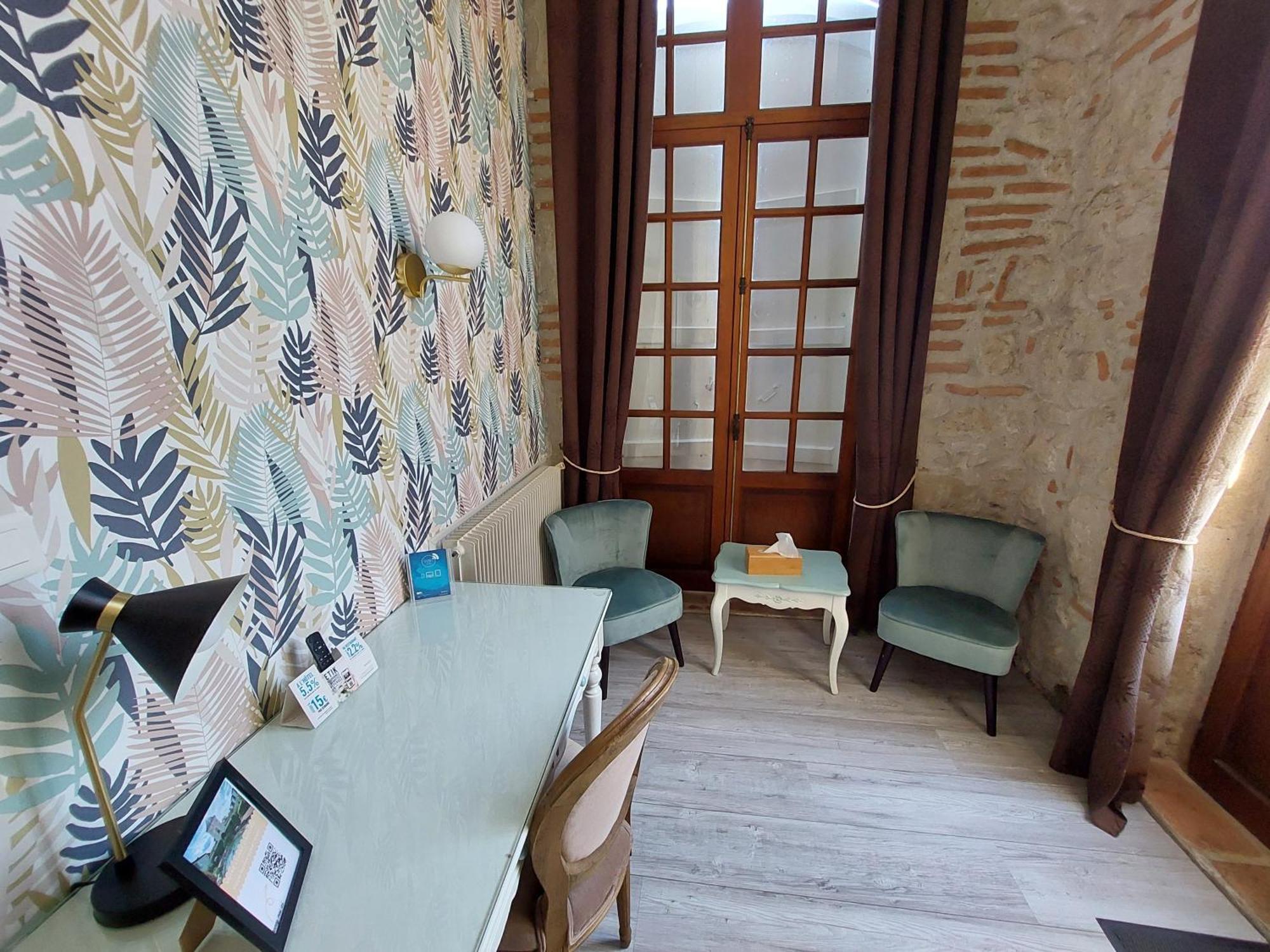 Logis Hotel Le Prince Noir Sérignac-sur-Garonne エクステリア 写真