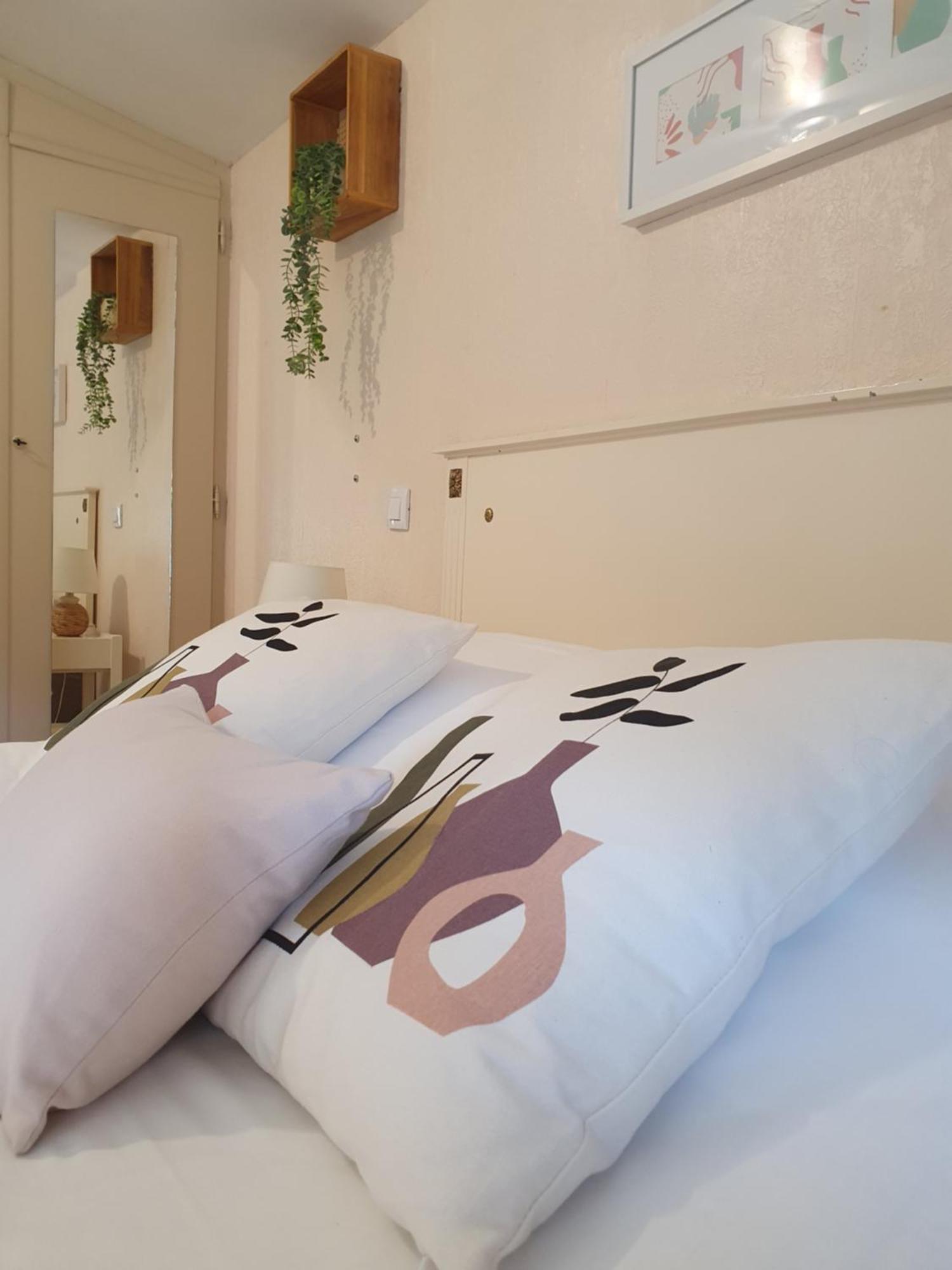 Logis Hotel Le Prince Noir Sérignac-sur-Garonne エクステリア 写真