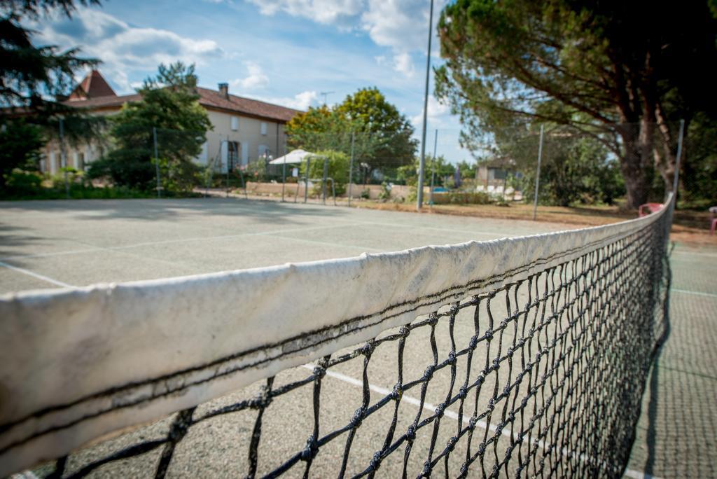 Logis Hotel Le Prince Noir Sérignac-sur-Garonne エクステリア 写真