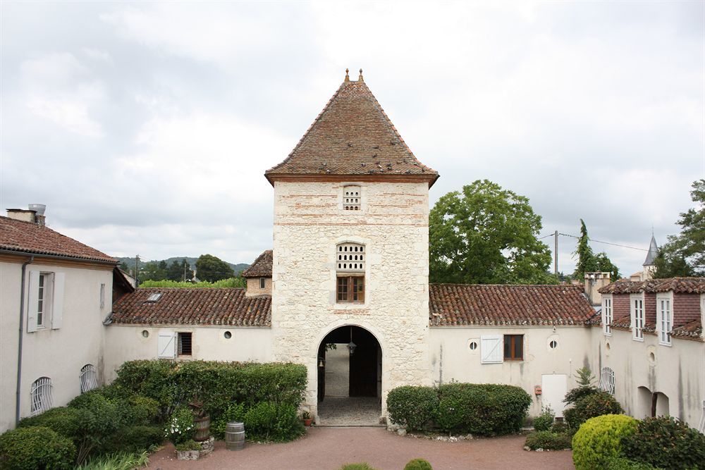 Logis Hotel Le Prince Noir Sérignac-sur-Garonne エクステリア 写真