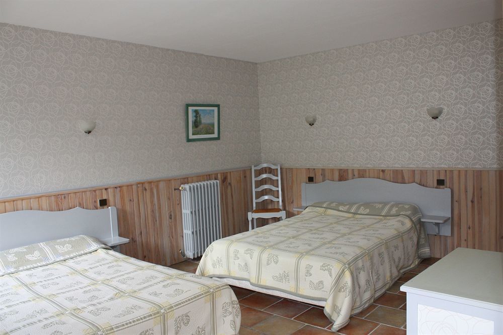 Logis Hotel Le Prince Noir Sérignac-sur-Garonne エクステリア 写真